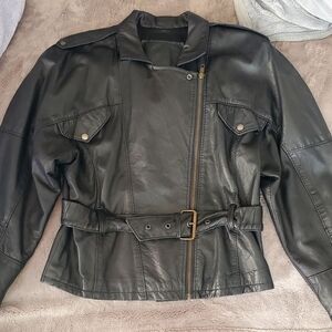 100% Leather Vintage Moto Jacket Women's MADE IN CANADA 🇨🇦 Rare Find 🖤